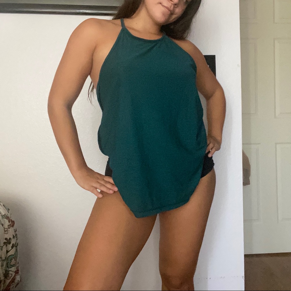Under armour threadborne green tank